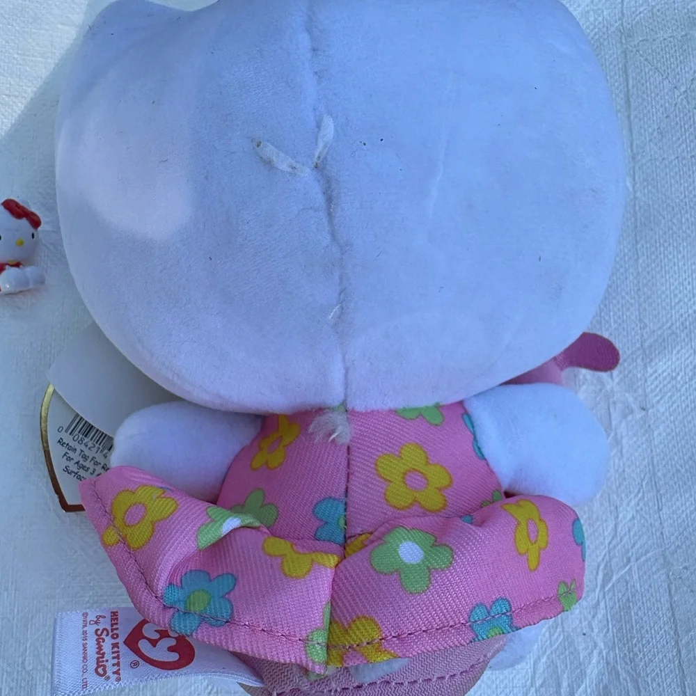 Hello Kitty Easter Beanie Baby + Minifigure